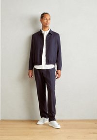 ECCO STREET LITE M - Tenisice - concrete/wild dove