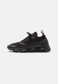 VERGE MAISON  - Sneaker low - black