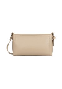 Sac en cuir rectangulaire beige à bandoulière avec une sangle réglable et des accessoires métalliques argentés, présenté de face sur fond blanc.