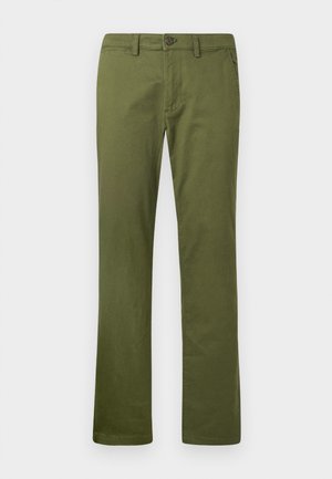 Pantaloni dritti color verde oliva realizzati in cotone, con chiusura a bottone, passanti per la cintura e tasche laterali; texture liscia con finitura opaca.