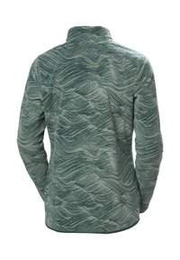 Groene gebreide fleece pullover met golfpatronen, voorzien van een hoge kraag en lange mouwen, ontworpen voor warmte en comfort.