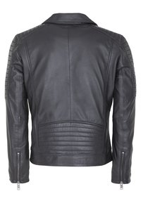 Zwarte leren jas met een gestructureerde kraag, gequiltte schouderaccenten, geribbelde achterpanelen en ritszakken aan de zijkant.