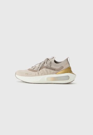 PHANTOM 4 - Trainingsschoen - timberwolf taupe/white clay/black