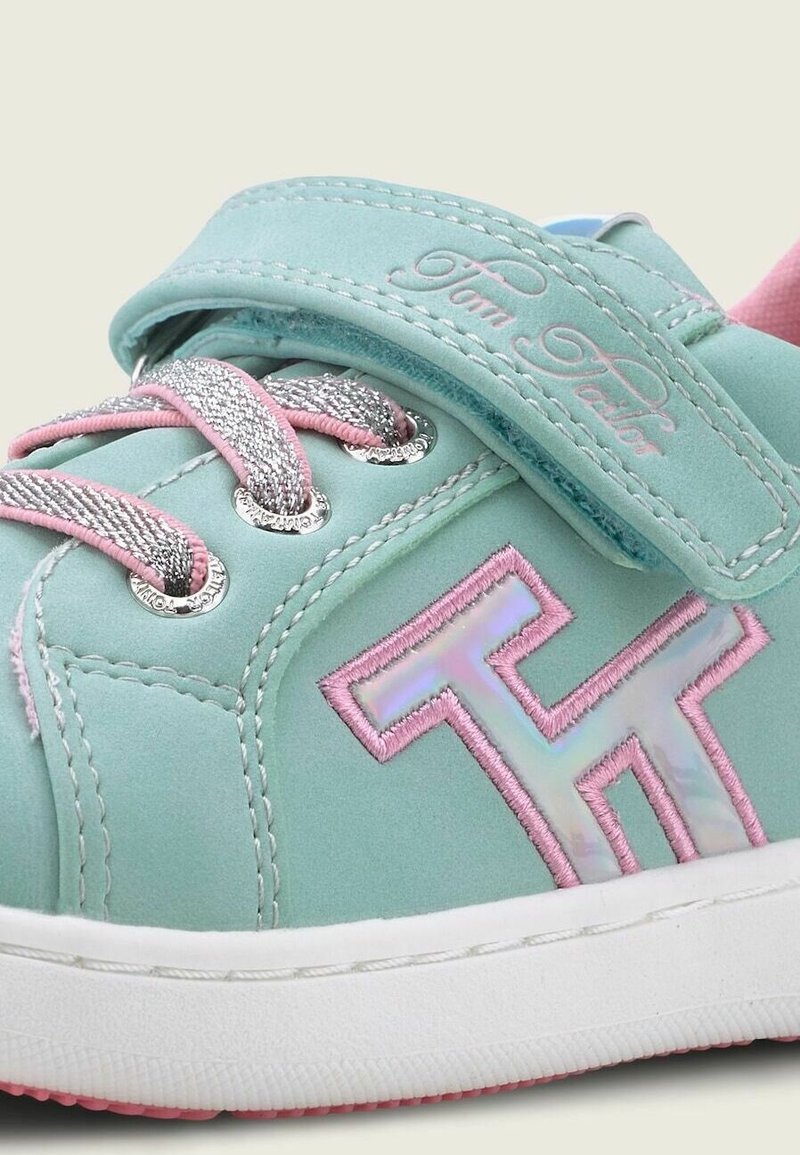 Kinder Sneaker low | TOM TAILOR LICENCE MIT LOGO PRINT Sneaker low mint - FJ02822 Kinder Sneaker low | TOM TAILOR LICENCE MIT LOGO PRINT Sneaker low mint - FJ02822