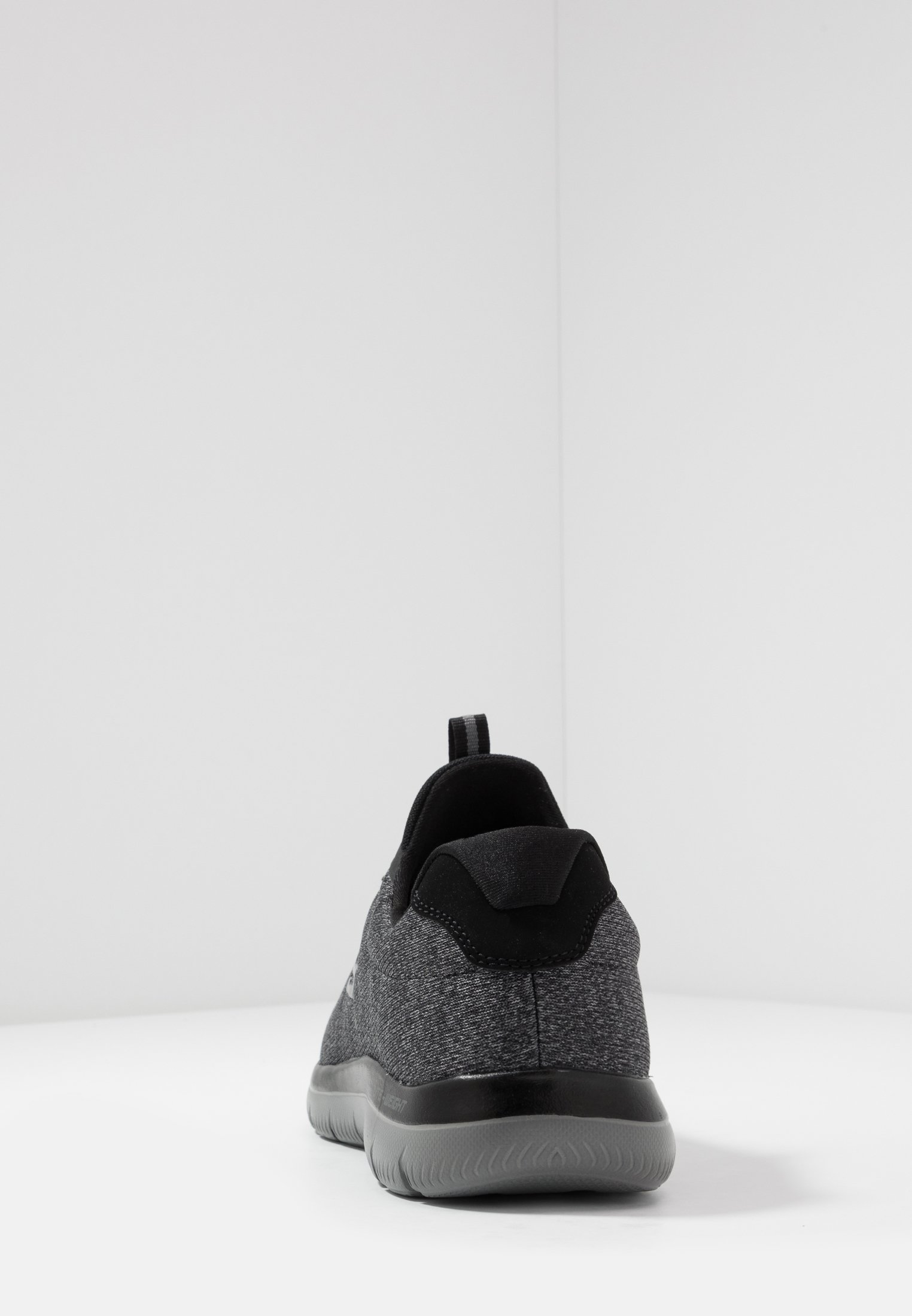 Skechers Sport SUMMITS Joggesko blackcharcoal Zalando.no Skechers Sport SUMMITS Joggesko blackcharcoal Zalando.no