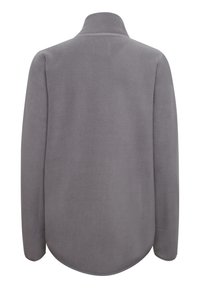 Pullover grigio in fleece con colletto rialzato, maniche lunghe e orlo arrotondato. Texture morbida con una finitura liscia e senza dettagli visibili.