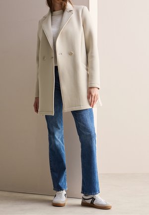 Korte frakker - beige