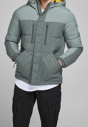 Zimní bunda - light grey