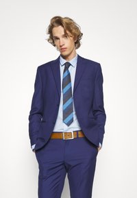 Isaac Dewhirst FASHION SUIT - Κοστούμι - blue