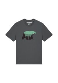 T-shirt gris foncé en tissu doux, présentant une silhouette d'ours vert avec un motif forestier et des détails subtils d'arbres et d'oiseaux.