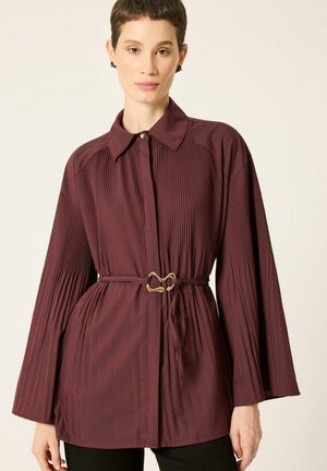 Touché Privé, SHIRT WITH POCKETS - Πουκαμίσα με κουμπιά - burgundy