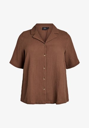 Hnedá košeľa na gombíky s textúrovanou tkaninou, krátke rukávy a golier. Obsahuje jednoduché gombíky v kontrastnej farbe.