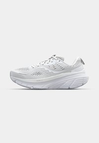 GUIDE 18 - Sapatos para corrida em estrada - ivory