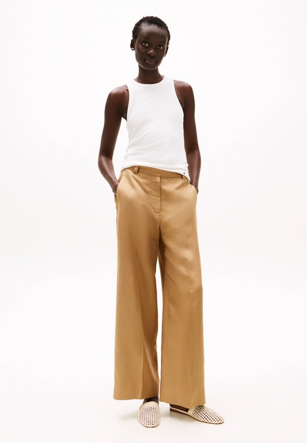 WIDE LEG PANTS - Trousers - safari2
