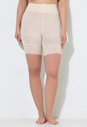 Ulla Popken, LACE TRIM STRETCH-FIT BIKE SHORTS - Shorts - pale apricot