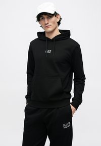 EA7 Emporio Armani TRAIN CORE - Φούτερ - black/white