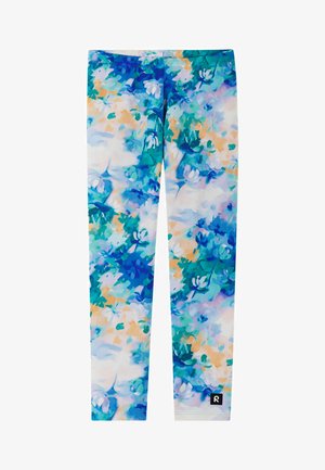 Legginsy z akwarelowym kwiatowym wzorem w kolorach niebieskim, morskim, białym i pomarańczowym oraz małym czarnym prostokątnym logo przy kostce.