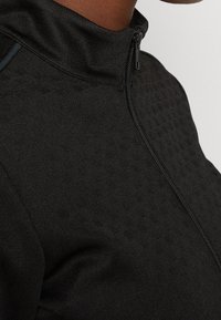 Weekday Chaqueta de entrenamiento - black