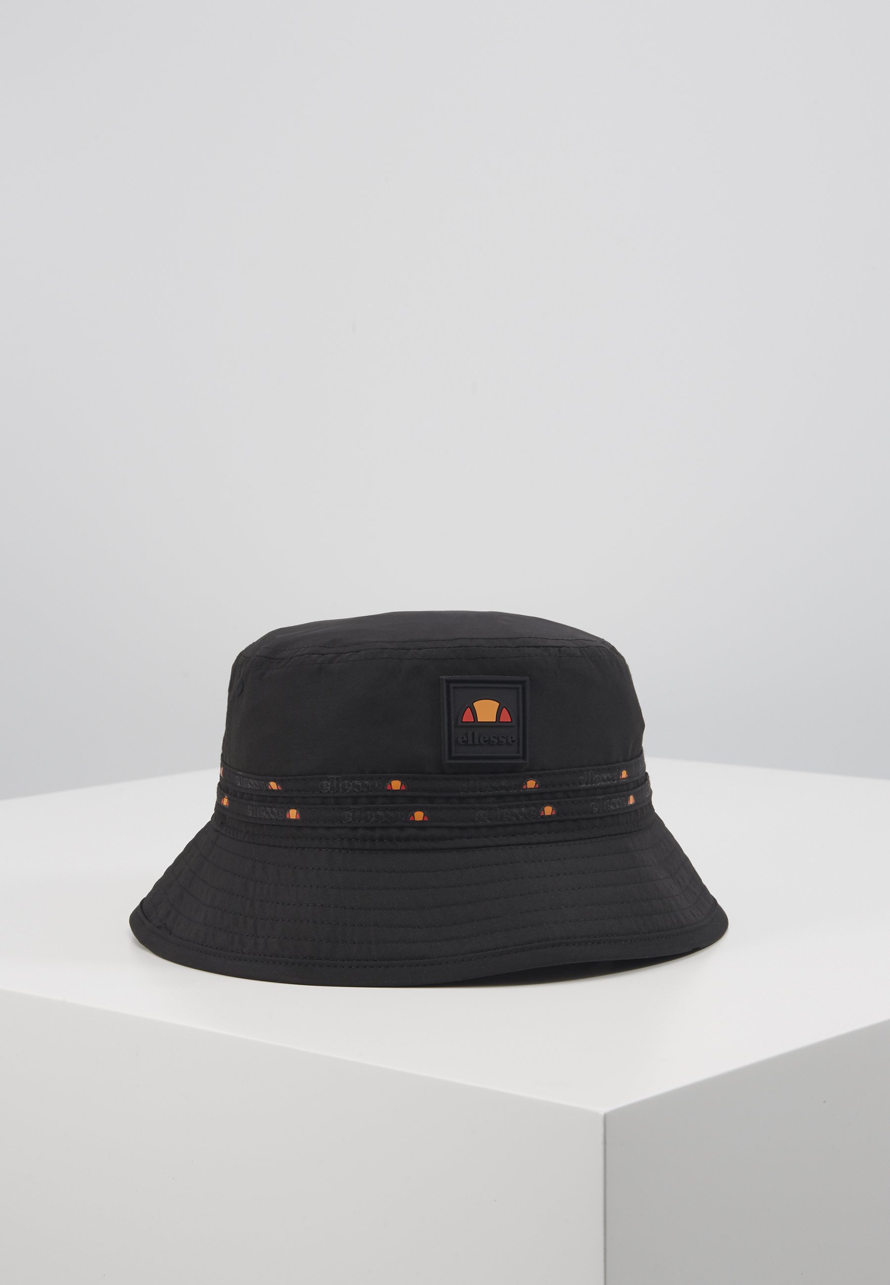 ellesse bucket hats