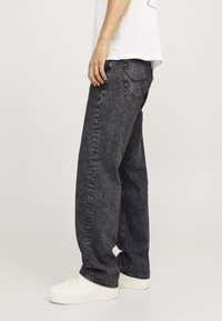 Jack & Jones JJIEDDIE JJORIGINAL  - Plati džinsi - black denim