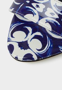 Dune London Sandaletter - blue