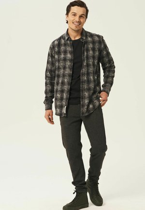Camicia - concrete