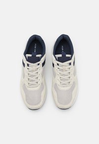 Pier One Sneakers low - white