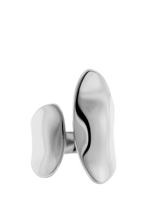 Polierter silberner Manschettenknopf mit zwei glatten, unregelmäßigen ovalen Formen, die durch eine kurze Stange verbunden sind, auf weißem Hintergrund gezeigt.