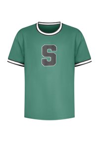 Zelený sportovní dres s krátkým rukávem, bílým a černým pruhovaným límcem a manžetami, se velkým černým písmenem "S" na přední straně.