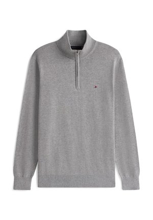 Pull gris clair à manches longues avec un col montant et une fermeture éclair quart, avec un petit logo drapeau Tommy Hilfiger sur la poitrine.