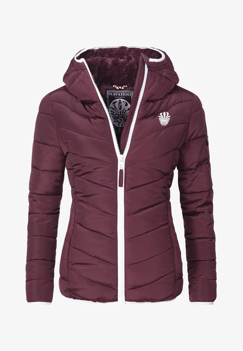 Bordo pūkinis šalikas su kapišonu, baltu užtrauktuku, išsiuvinėtu raštu ir šiltu fleece pamušalu. Savybė – logotipas ant krūtinės ir kontrastingos detalės.