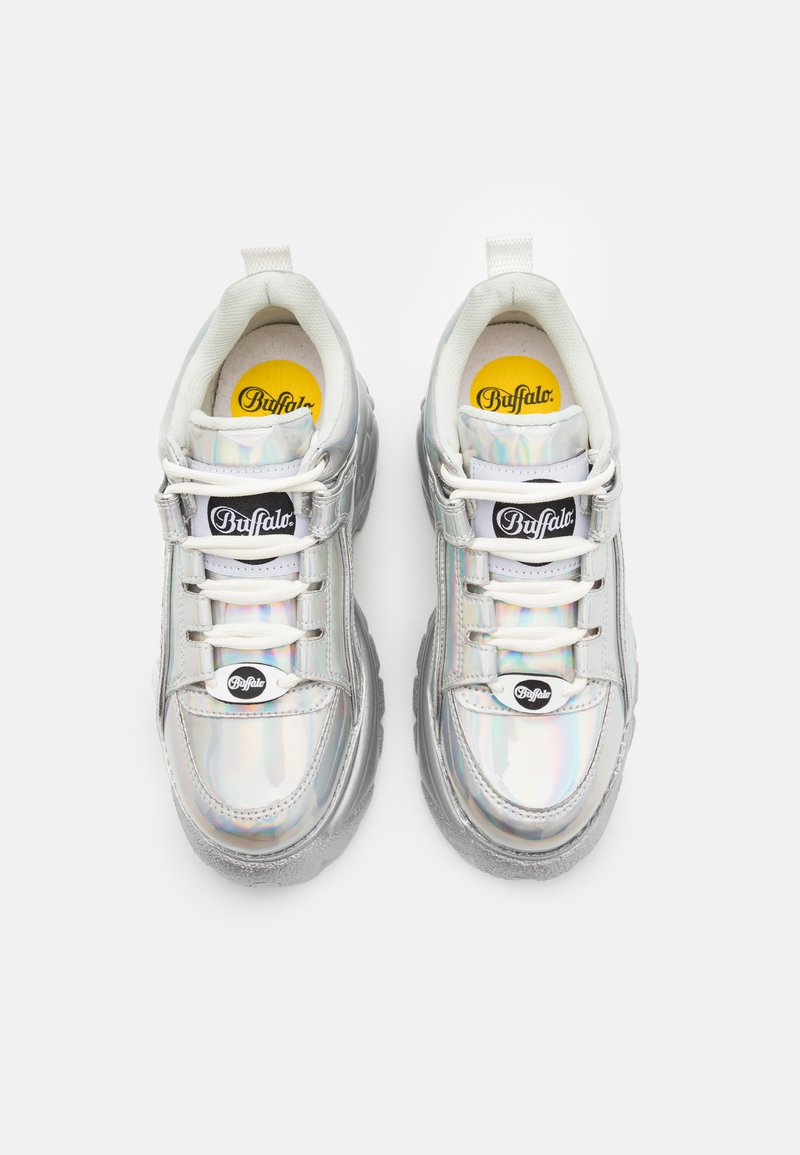 Buffalo 1339-14 2.0 - Sneaker low - silver/silberfarben - Zalando.de 