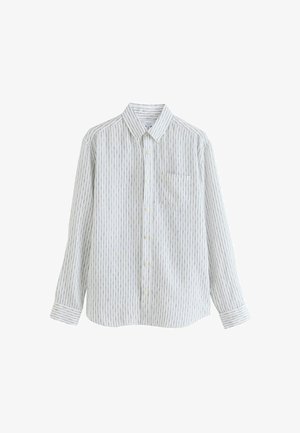 Herrenhemd mit Knopfleiste aus leichtem Stoff, mit vertikalen blau-weißen Streifen, Kragen, langen Ärmeln und einer Brusttasche.