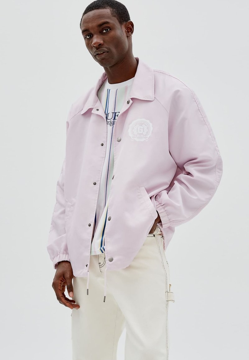 Herren Leichte Jacken | Guess FRONT-LOGO Leichte Jacke violett/lila - EZ25387 Herren Leichte Jacken | Guess FRONT-LOGO Leichte Jacke violett/lila - EZ25387