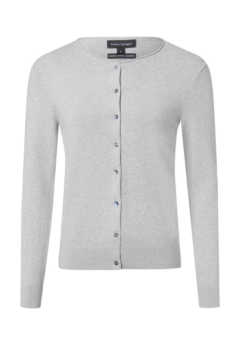 Hellgraue Strickjacke aus Bio-Baumwolle und Kaschmir mit Rundhalsausschnitt, langen Ärmeln und vorderer Knopfleiste mit blauen Akzenten.