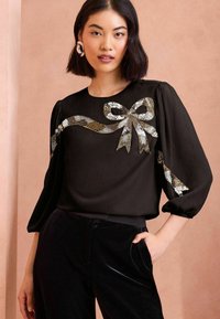 Love & Roses REGULAR FIT czarny