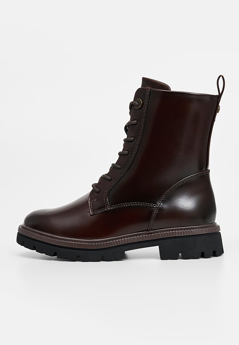 Botines con cordones