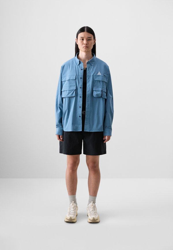 HIKE SHORT - Shorts2