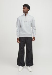 Jack & Jones JORVESTERBRO QUARTER ZIP - Sudadera - white melange