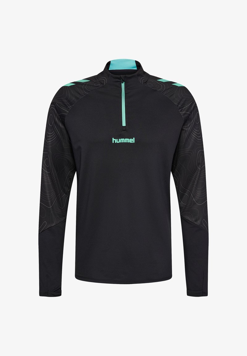 Sort langærmet pullover med lynlåslukning ved kraven. Har grønne detaljer og et tekstureret mønster på ærmerne. Logo foran: "hummel."