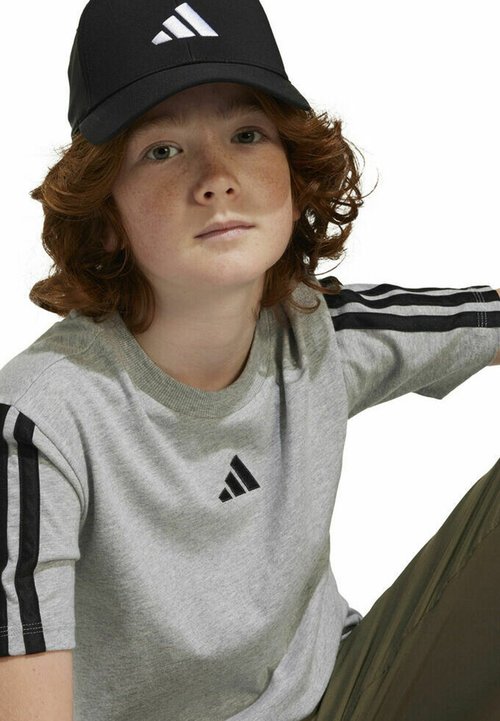adidas STRIPES - Camiseta estampada - medium grey heather black — foto 3