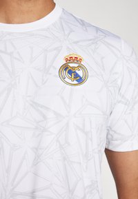 adidas Performance REAL MADRID PRE-MATCH - Klubska moštva - white/clear grey