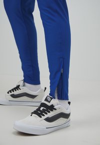 Under Armour CHALLENGER - Tuta - tech blue/white