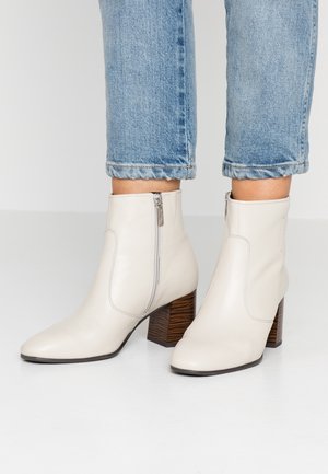 Støvletter - off-white