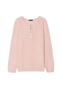 Hellrosa, flauschiger Pullover mit langen Ärmeln, rundem Halsausschnitt und einer Knopfleiste, die vier silberne Knöpfe an der Vorderseite zeigt.