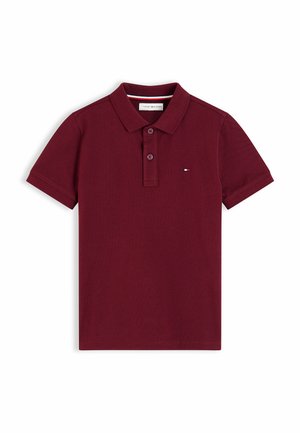 Bordeaux polo-shirt med korte ærmer, to knapper og et lille Tommy Hilfiger-logo på venstre bryst.