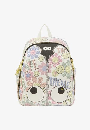 Zaino bianco con fiori colorati, faccine sorridenti, grandi occhi da cartone animato e un design con cerniera che ricorda un volto sulla parte frontale.