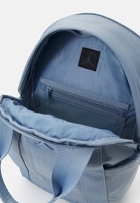 Jordan ALPHA MINI BACKPACK - Turistinė kuprinė - blue grey
