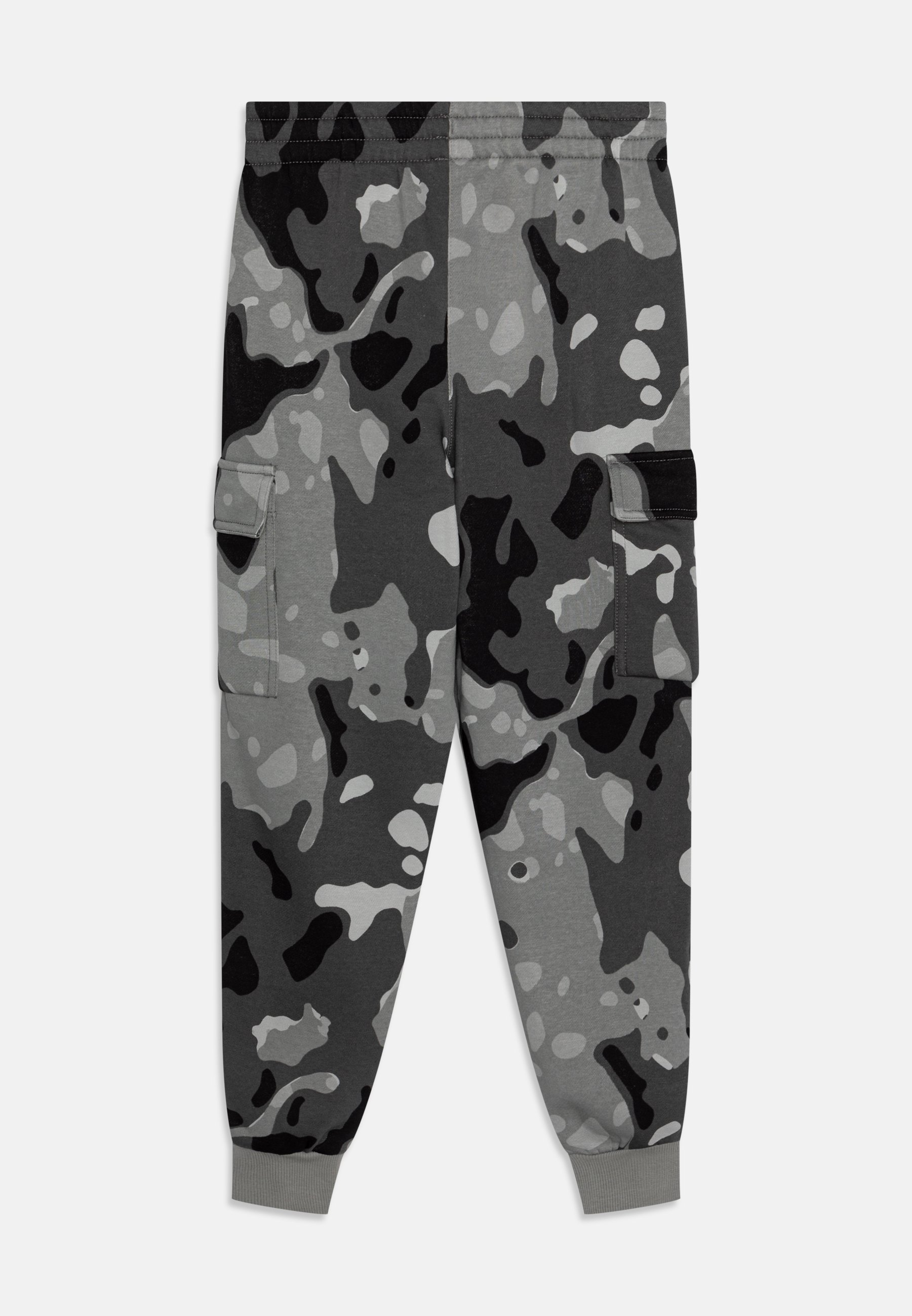 nike black camo tracksuit