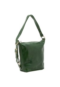 Groene leren schoudertas met een gladde textuur, verstelbare schouderband en metalen accenten. Vierkante vorm met een rits gesloten bovenkant.